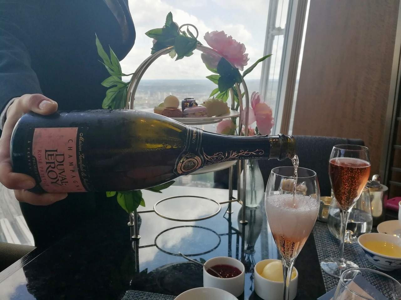 dam cuoi hoang gia anh 4