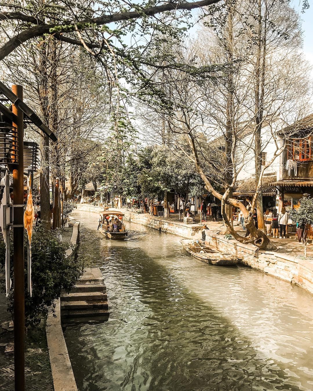 Phim truong Thuong Hai anh 2