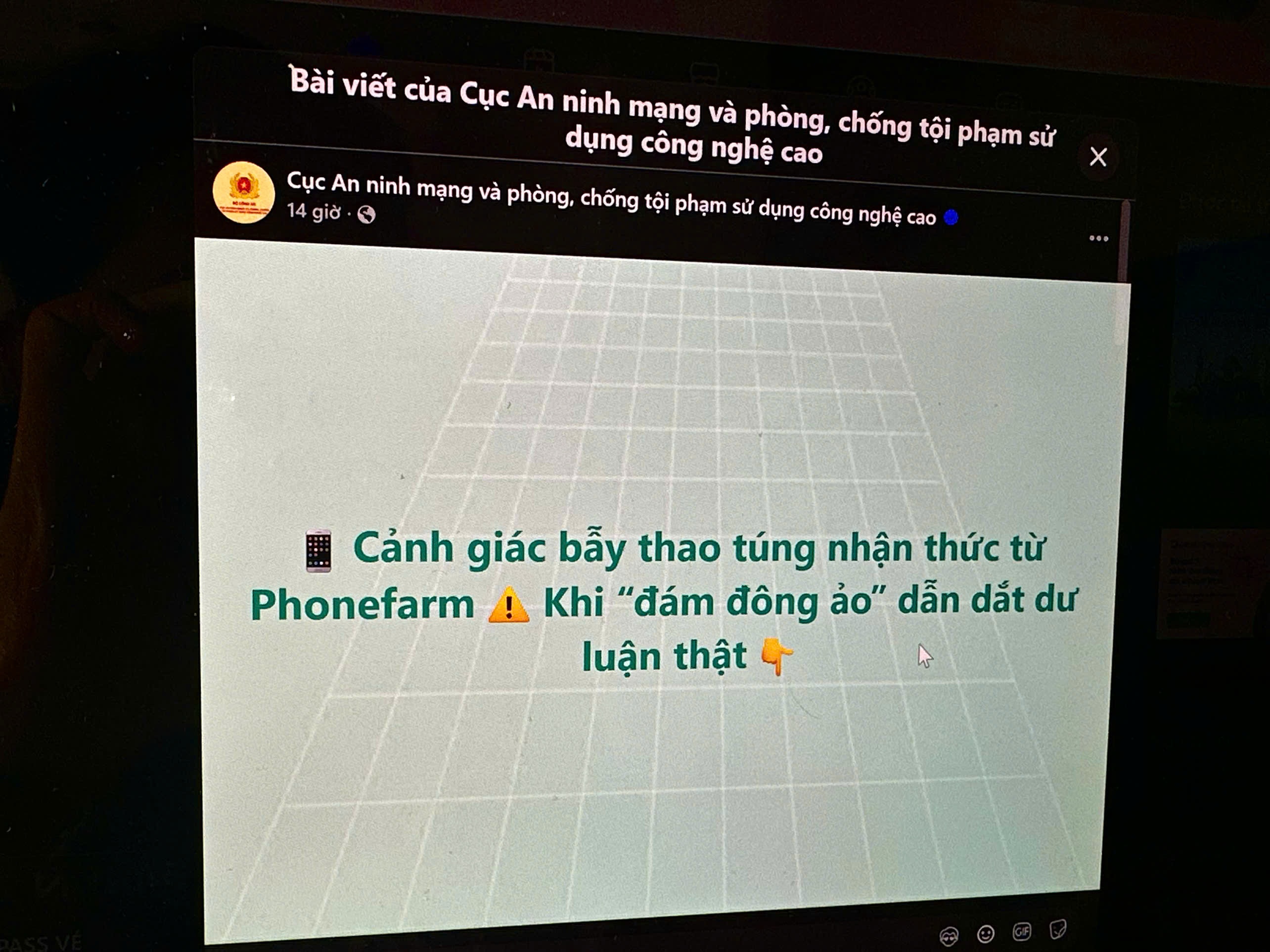 Công an cảnh báo về các 'trang trại điện thoại'