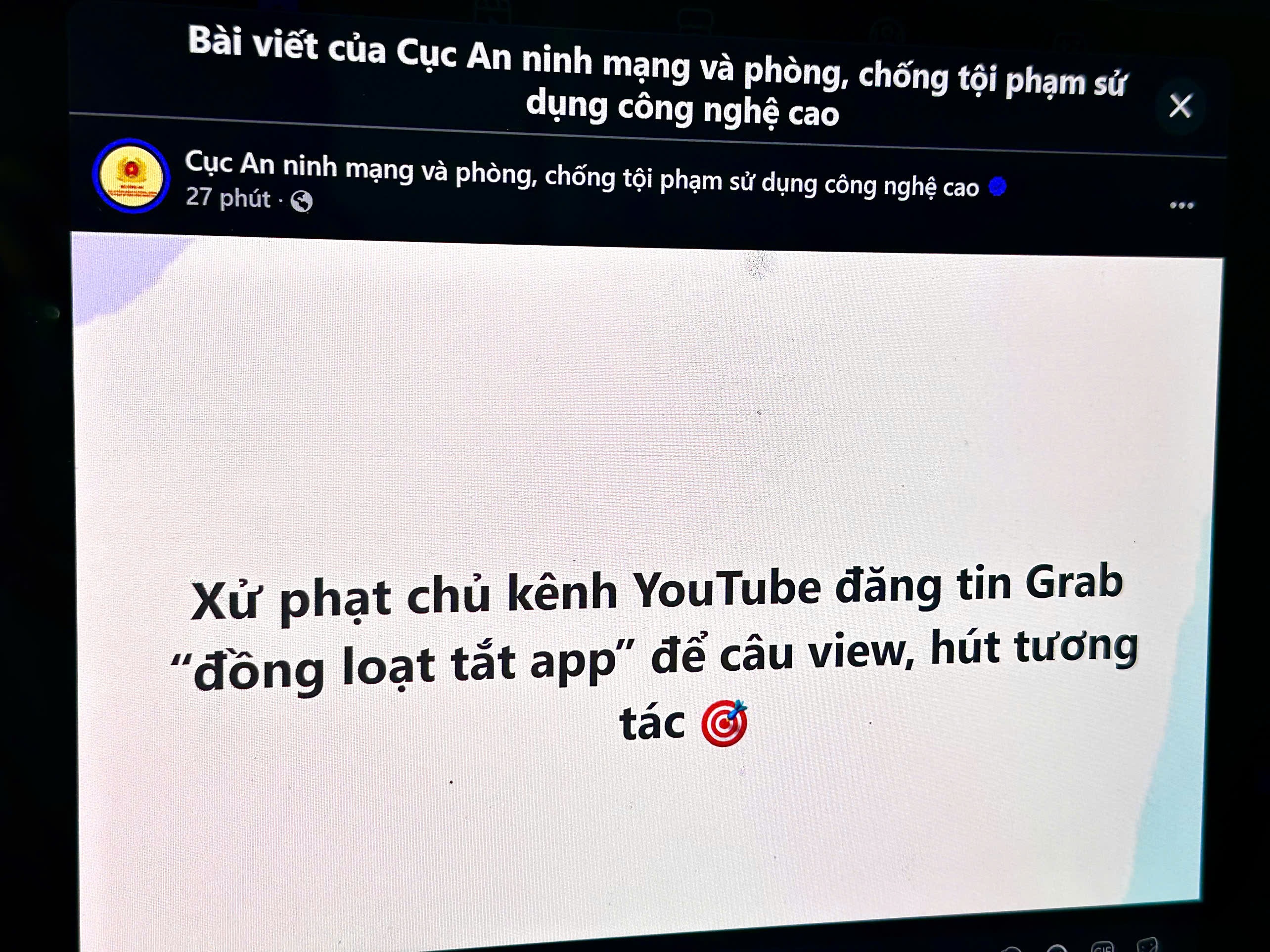 Đăng tin tài xế Grab 'tắt app' để câu view, YouTuber bị phạt