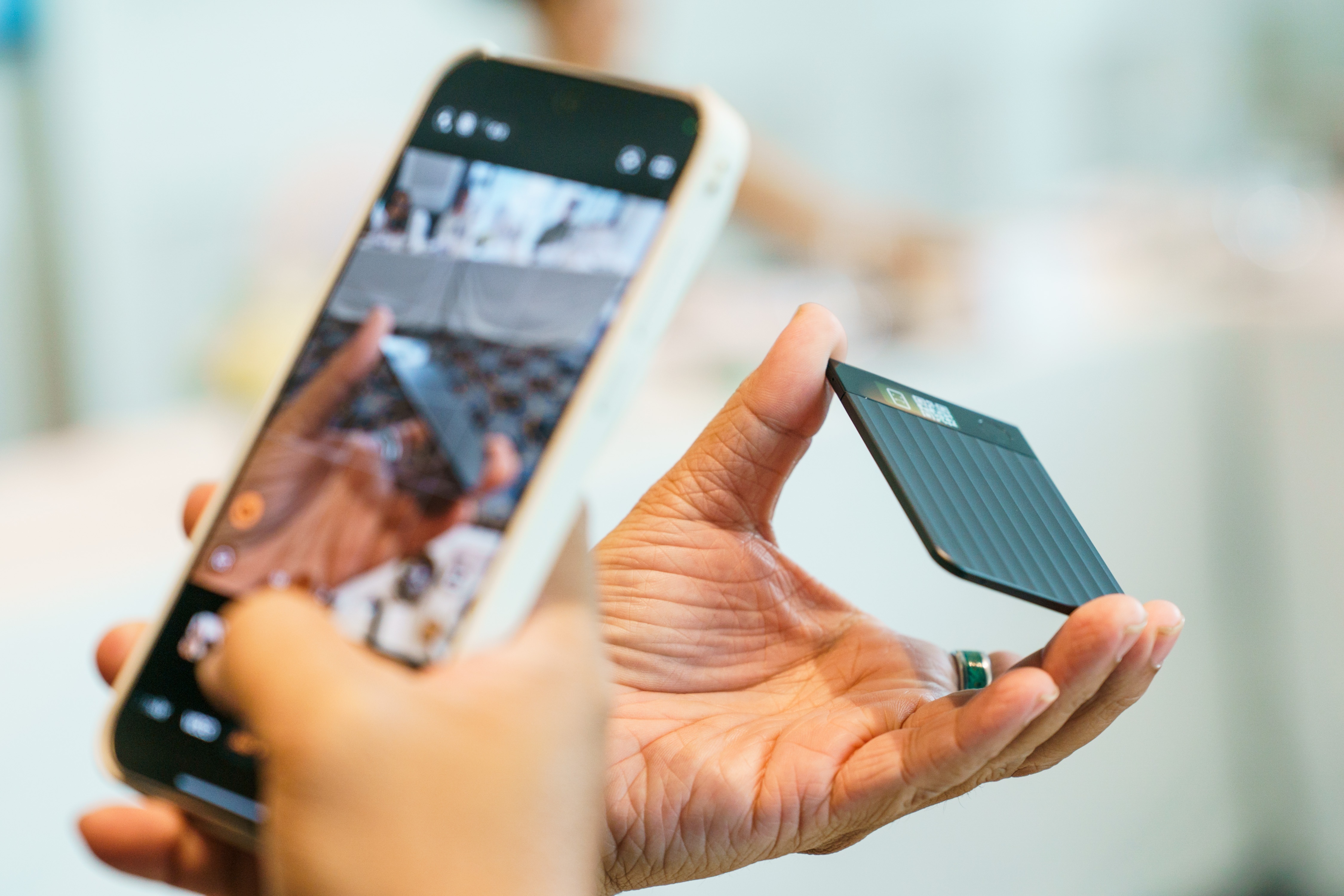 Khi smartphone đã có AI, máy ghi âm riêng còn cần thiết?