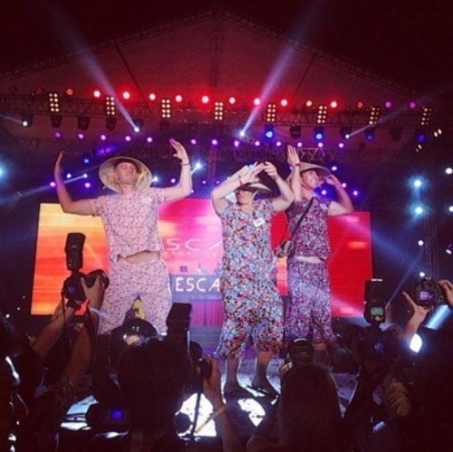 Xon xao Tay hoa trang thanh phu nu Viet tai Halloween hinh anh