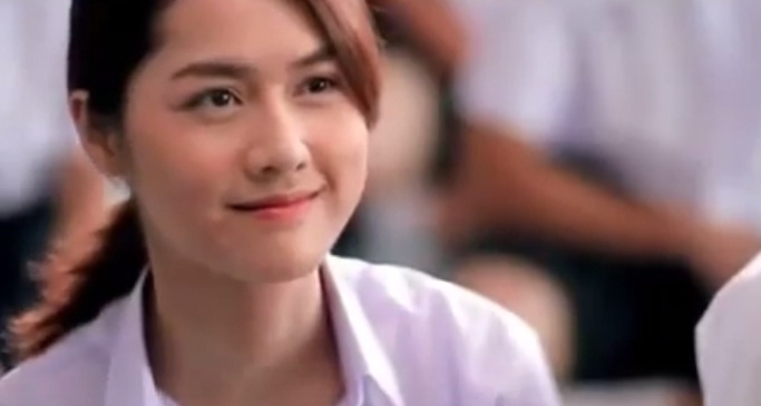 Clip Thai cam dong roi nuoc mat ve tinh thay tro hinh anh