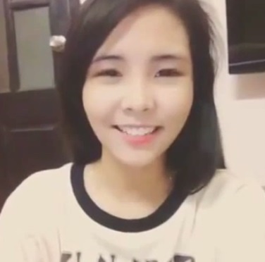 Co gai Viet lam clip to tinh voi trai dep Kim Tan hinh anh