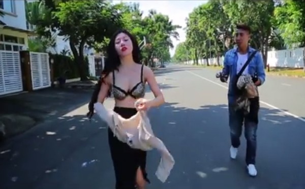 Nhung trao luu an theo vu chia tay doi qua hinh anh