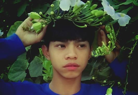 Loat anh moi cua nam sinh giong Ho Ngoc Ha hinh anh