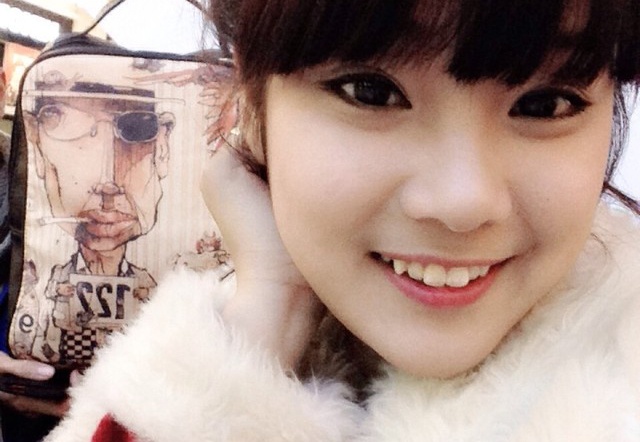 Hot girl Hoang Yen Chibi dan hat 'Minh yeu nhau di' hinh anh