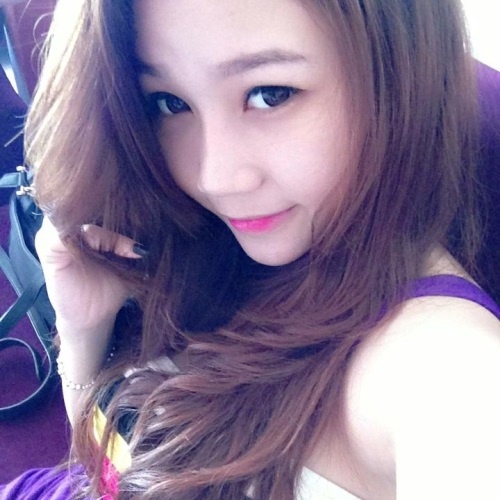 Khong bang dai hoc, 9X xinh dep kiem 50 trieu/thang hinh anh