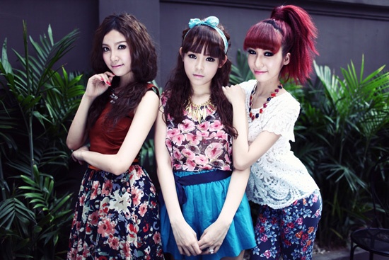 Bo ba ban than hot girl Ha thanh ngay ay - bay gio hinh anh