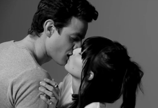 Clip 'Nu hon dau' hut 18 trieu luot xem chi sau 2 ngay hinh anh