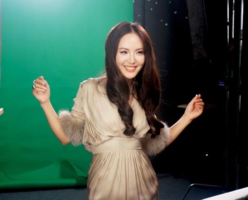 Phuong Linh bat tay nhac si Huy Tuan huan luyen ca si tre hinh anh