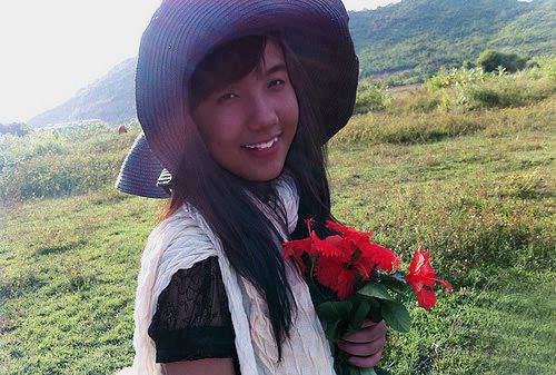 Hot girl Viet dep - xau ra sao khi noi tieng? hinh anh