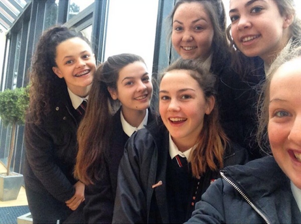 Keu goi de mat moc, quyen gop giup benh nhan ung thu hinh anh