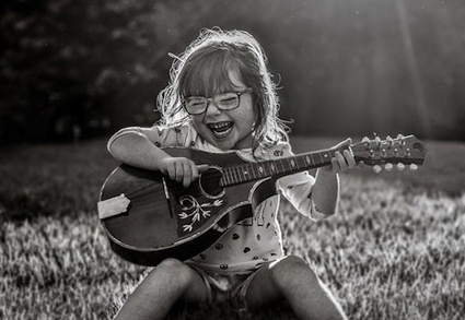 Chum anh tuoi tho mot di khong tro lai day sinh dong hinh anh