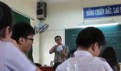 Thay giao hat 'Dau mua' phong cach cai luong hinh anh