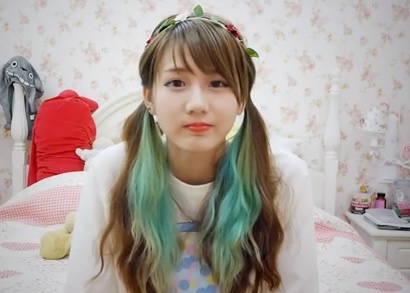 Hot girl Malaysia cuon hut voi mai toc la hinh anh