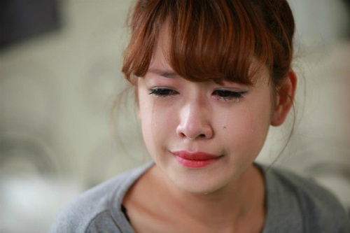 Chi Pu noi ve viec 'nham mat hung gach da de kiem tien' hinh anh