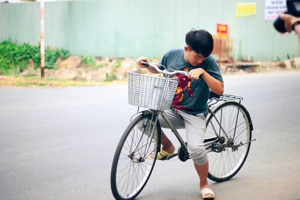 Pho Dac Biet mang dep to ong dap xe dao pho hinh anh
