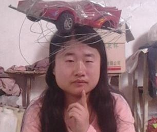 Co gai Trung Quoc bong nhien noi tieng nho xau xi hinh anh