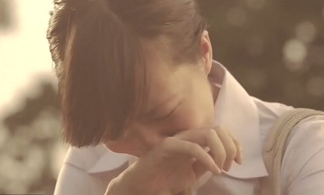 Clip nu sinh Thai lam me don than hut gan 5 trieu luot xem hinh anh