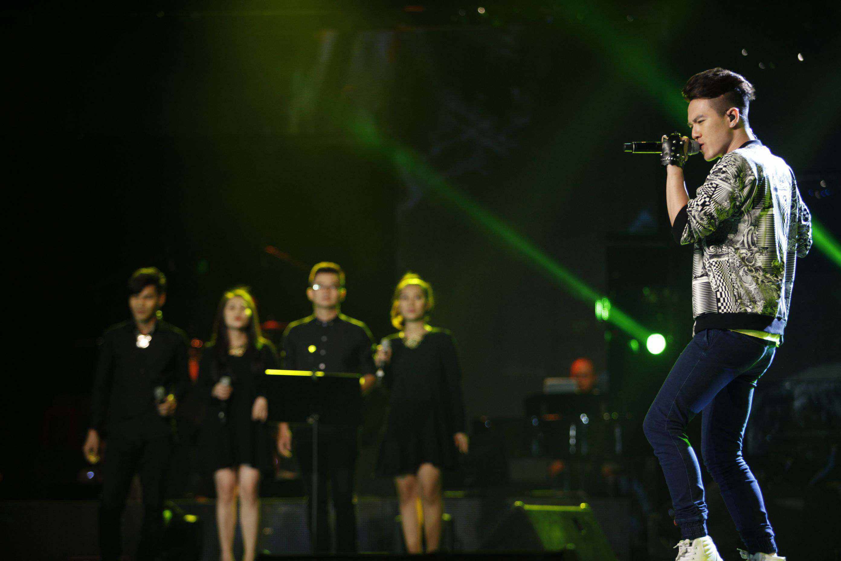 Minh Chau lot xac thanh cong voi ca khuc 'Xinh' hinh anh