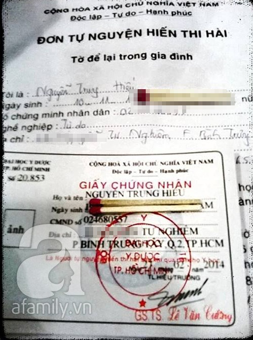 Tờ đơn hiến xác của anh Hiếu đã làm người mẹ muốn phát điên vì tức giận