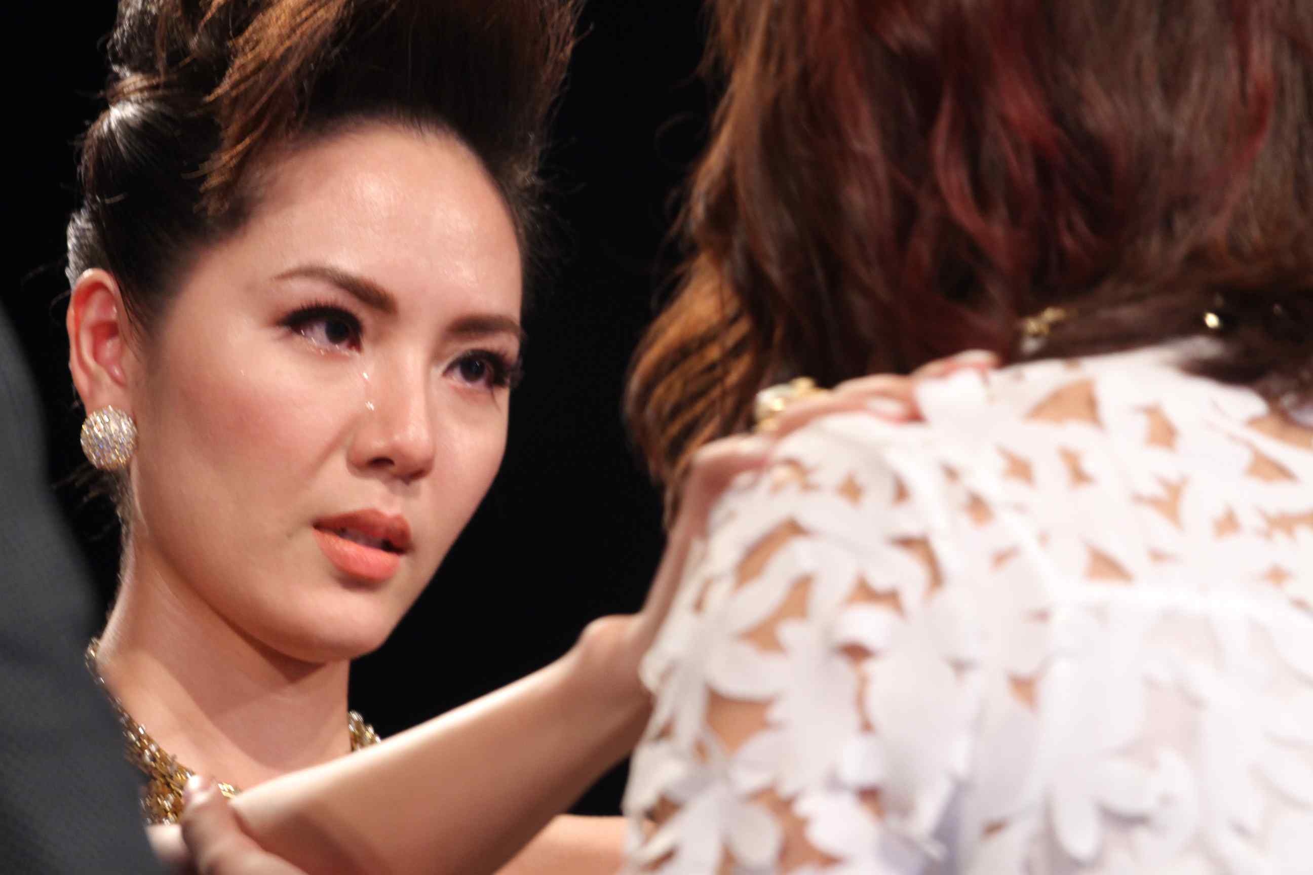 Phuong Linh bat khoc chia tay Thanh Ly tai Hoc vien ngoi sao hinh anh