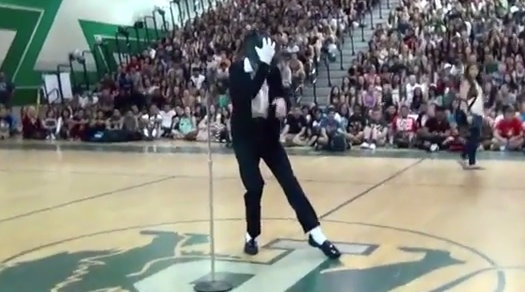 Dieu nhay Michael Jackson cua nam sinh My hinh anh