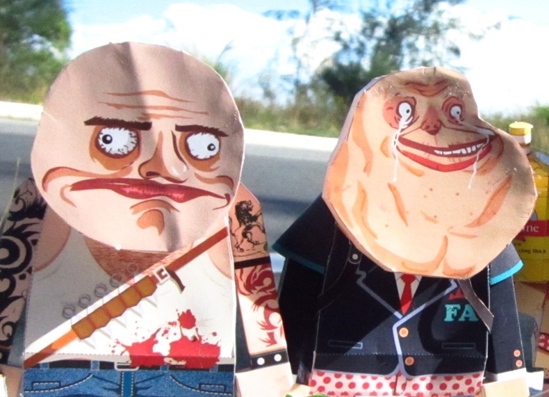 Chang trai Viet thoi hon vao mo hinh nguoi giay ti hon hinh anh