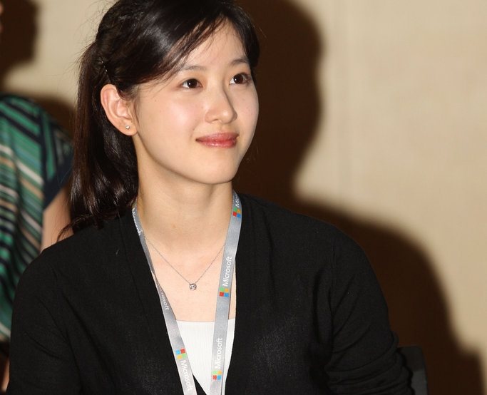 Co be tra sua ngay cang gia dan khi hen ho dai gia U40 hinh anh