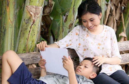 Bai van ta me khong dep nhung ai cung phai nguoc nhin hinh anh