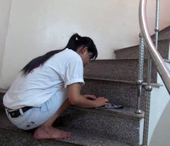 Giup viec theo gio, nghe moi cua nu sinh hinh anh