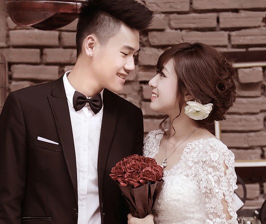 Em gai vlogger Huyme tung anh cuoi voi nguoi yeu dien trai hinh anh