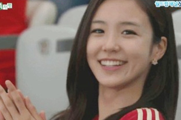 Phong vien xinh dep hinh anh