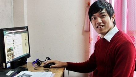 Thu khoa kep tu choi hoc bong 100 trieu dong hinh anh