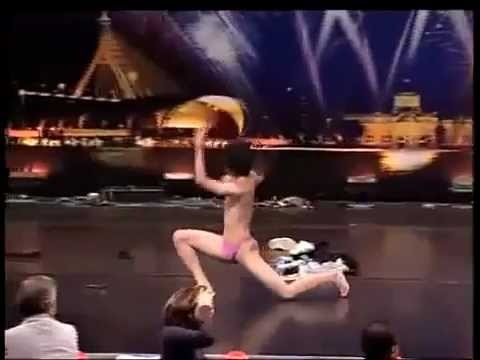 Coi do tren san khau hinh anh