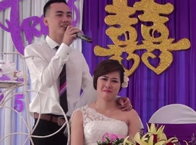 Clip chu re hat khien co dau va quan khach sut sui hinh anh