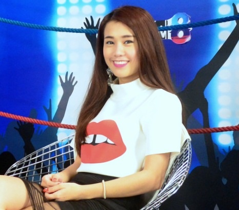 Ngoc Thao tiet lo the gioi hot girl khong yen a hinh anh