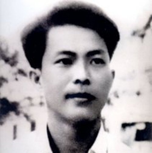 Tac gia 'Hon Dat' - Nha van cua tinh dat, tinh nguoi hinh anh