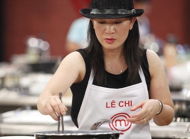 Viet kieu Canada suyt bi loai o Vua dau bep vi nau qua ngon hinh anh