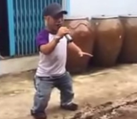 Chang lun 1 m cover 'Quay ve di em' khien dan mang chu y hinh anh