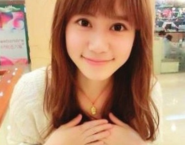 Co giao tieng Anh xinh nhu dien vien hinh anh