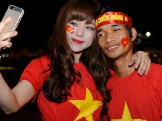 Le Roi hao hung di co vu doi tuyen U19 Viet Nam hinh anh