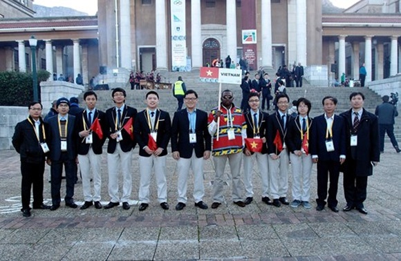 Tho hay ky niem 40 nam Viet Nam du thi Olympic Toan Quoc Te hinh anh