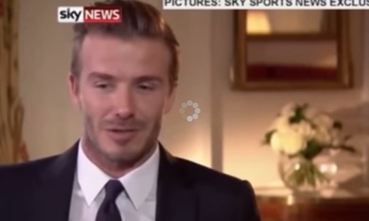 Clip cau thu David Beckham chuc mung 8/3 bang tieng Viet Nam hinh anh
