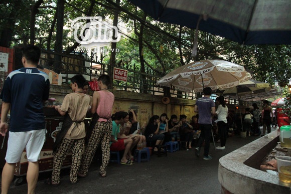 Được biết đến nhiều khiến quán bị quá tải