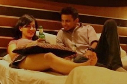 Clip dan ong dich thuc khong hiep dam hut 4 trieu luot xem hinh anh