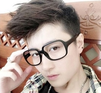 Hanh trinh lot xac cua tomboy Viet len trang tin Thai Lan hinh anh