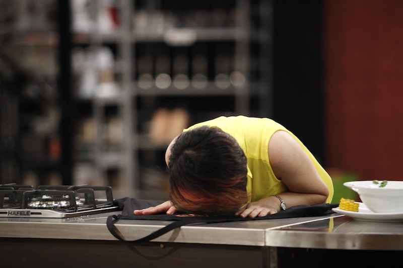 Thi sinh chat dau baba bi loai truoc ban ket Vua dau bep hinh anh