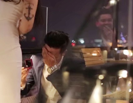 Clip cau hon lang man cua doi tre Ha Noi hinh anh